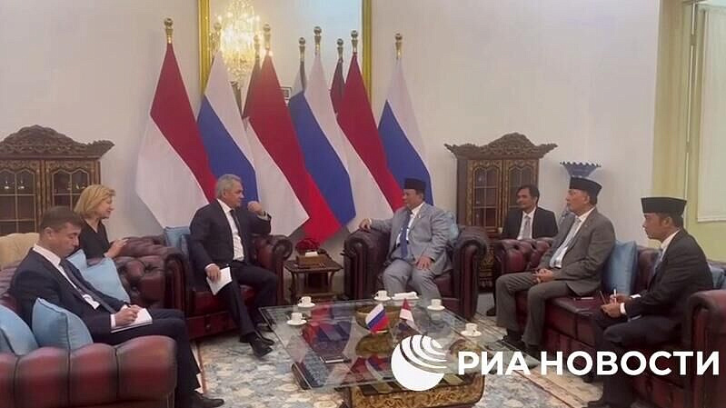Шойгу поздравил Индонезию с вступлением в БРИКС