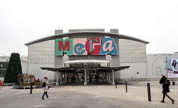 В ТЦ "Мега" усилили меры безопасности из-за трагедии в "Крокусе"