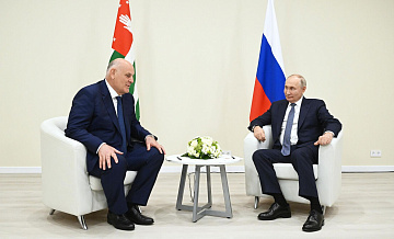 Путин поговорил по телефону с президентом Абхазии