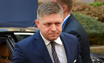 Фицо обсудит с фон дер Ляйен последствия остановки импорта газа из России Фицо обсудит с фон дер Ляйен последствия остановки импорта газа из России