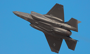 Канада примет на вооружение новые истребители F-35