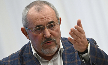 Иноагента Надеждина* оштрафовали за демонстрацию экстремистской символики