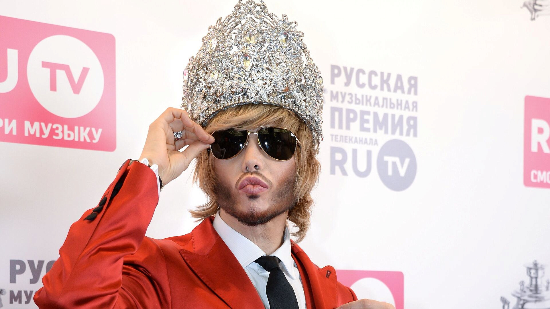 ������ ������������ �� ��������� � ���� "����������"