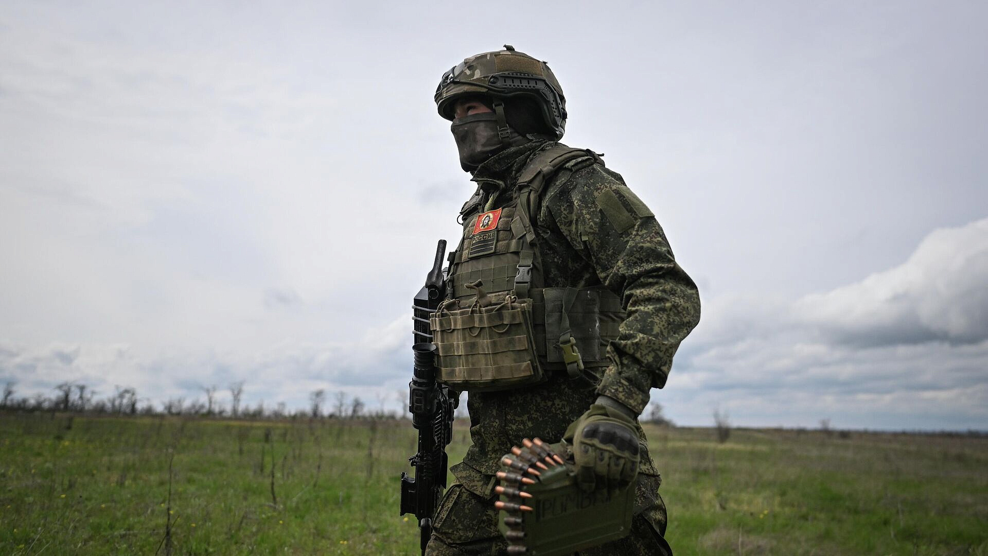 ВС России продолжают охват Константиновки, сообщил Пушилин