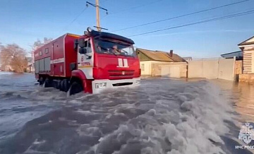 Из пригородных поселков и СНТ Оренбурга эвакуировали более 140 жителей