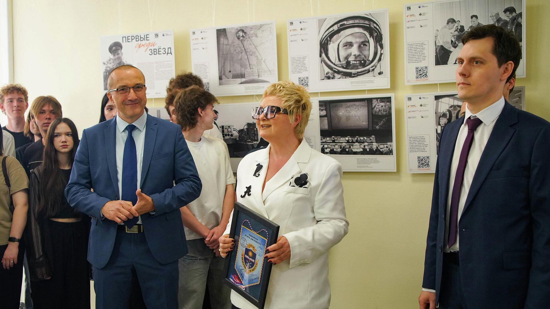 Фотохронику космических первопроходцев представили в Воронеже 