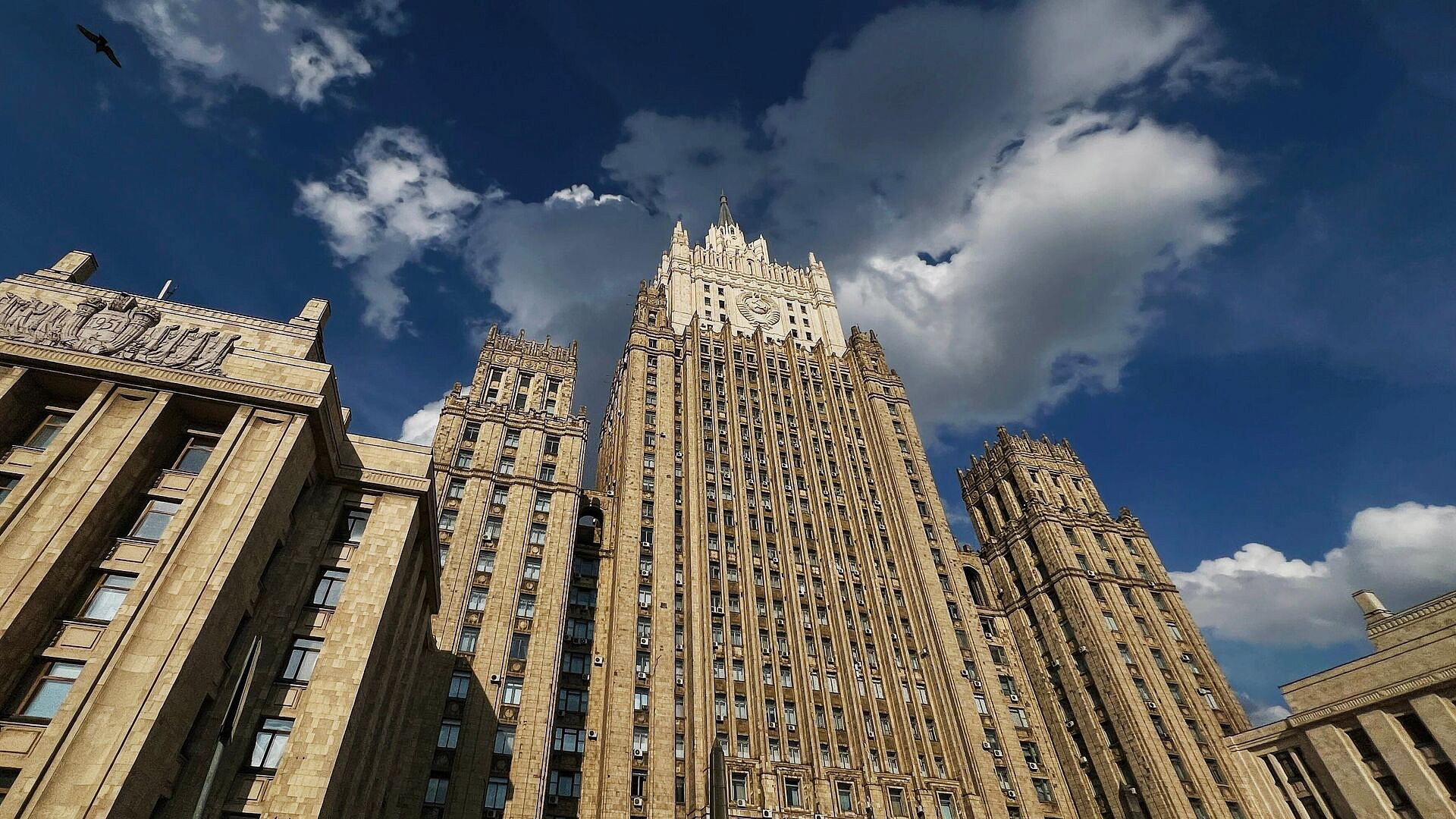 МИД прокомментировал планы ЕС направить миротворцев на Украину