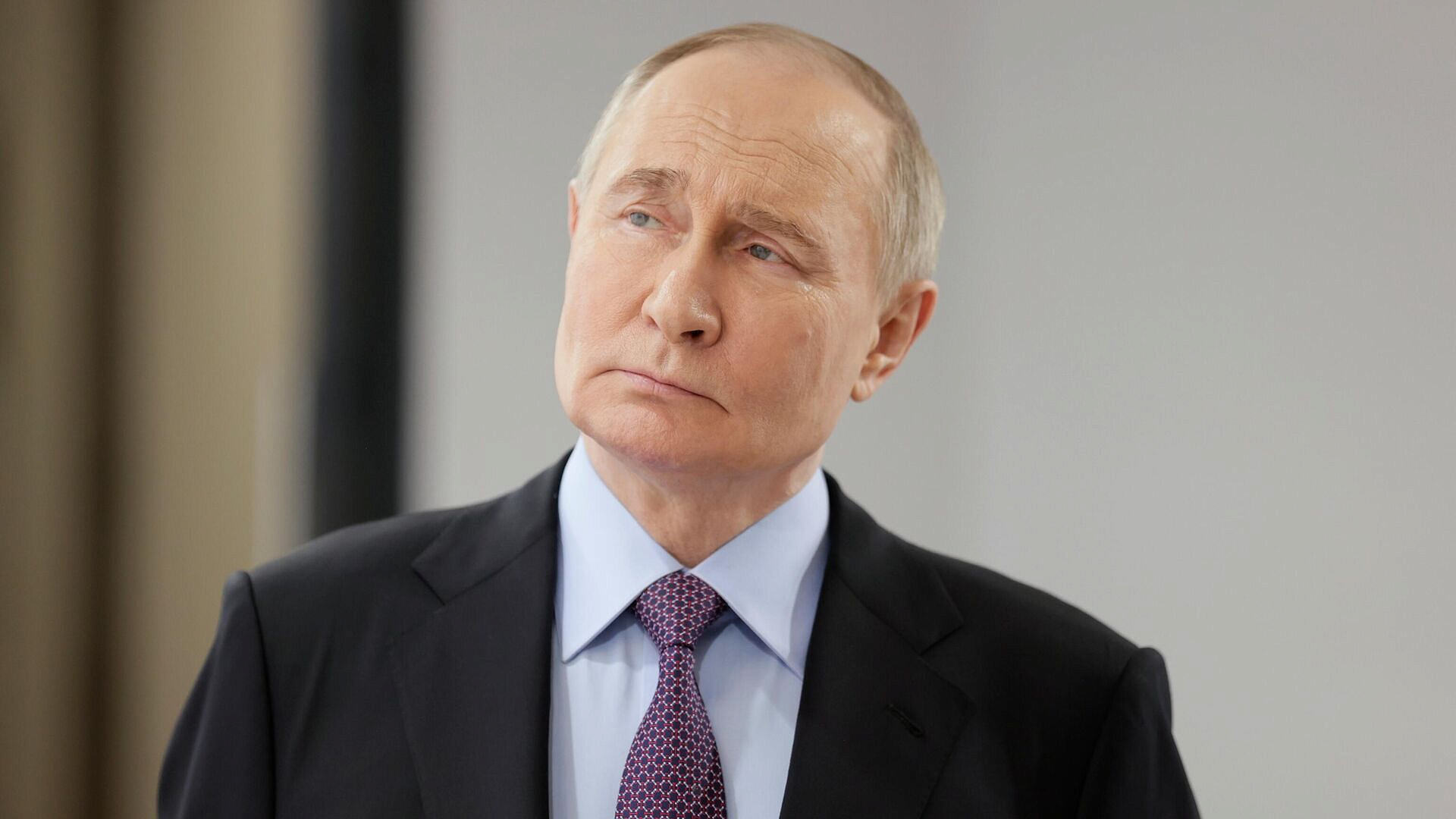 Путину показали выставку проектов АСИ