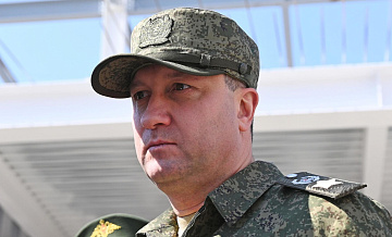 Суд арестовал автомобили и мотоцикл замминистра обороны Иванова