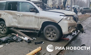 После взрыва машины в центре Донецка возбудили уголовное дело