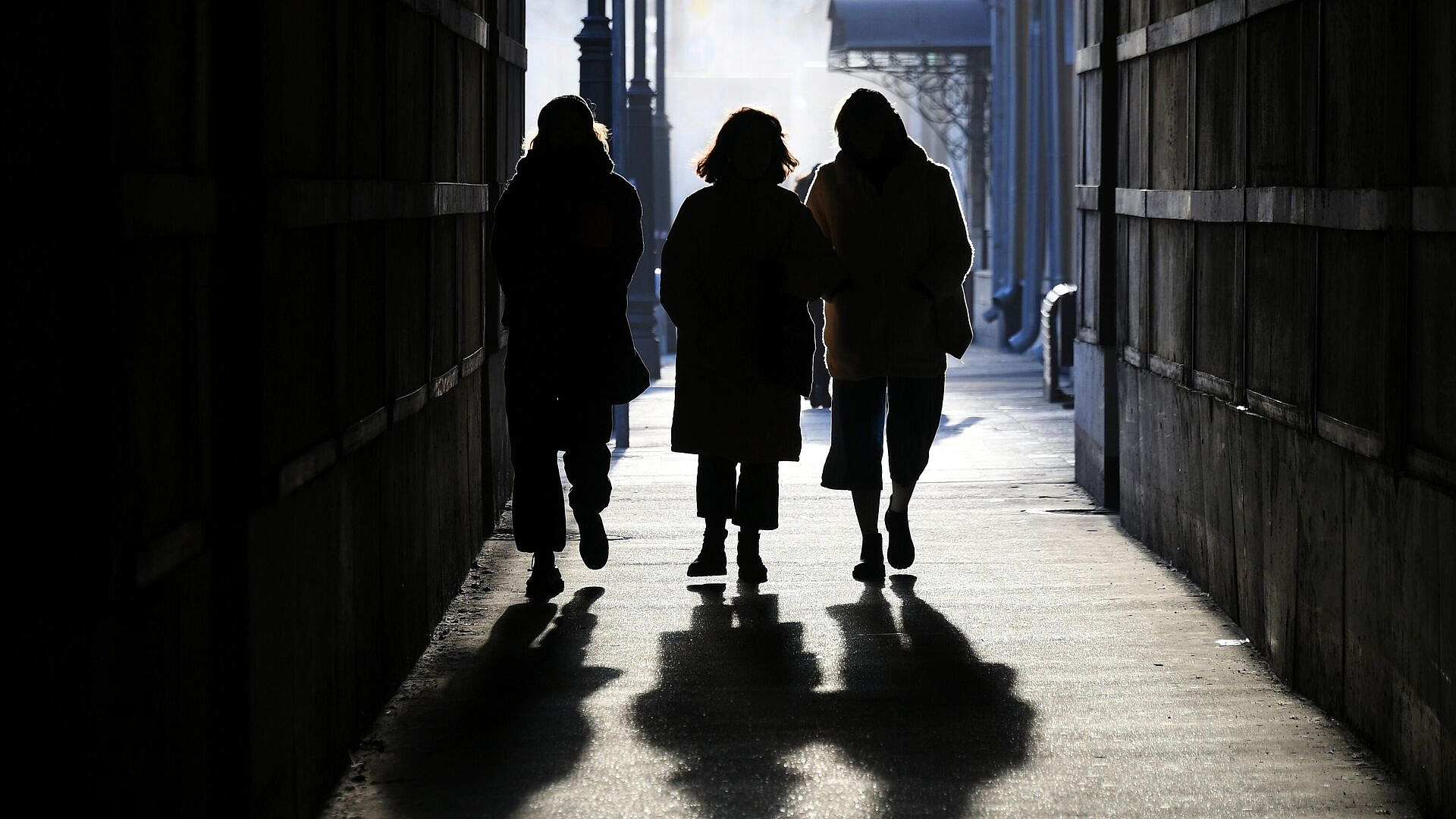 ��������� ������ ������������ ����� ������ � ����� ���������� ����������