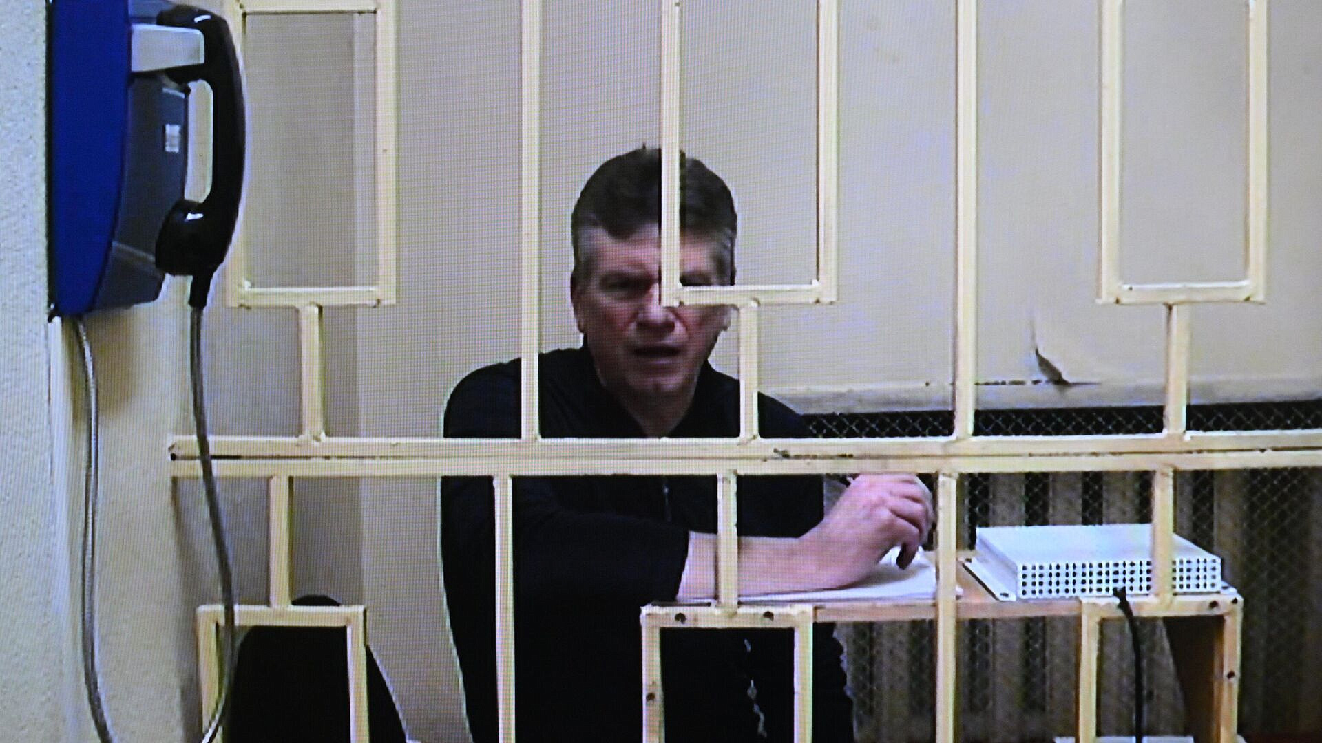 Суд оставил под стражей главного кадровика Минобороны