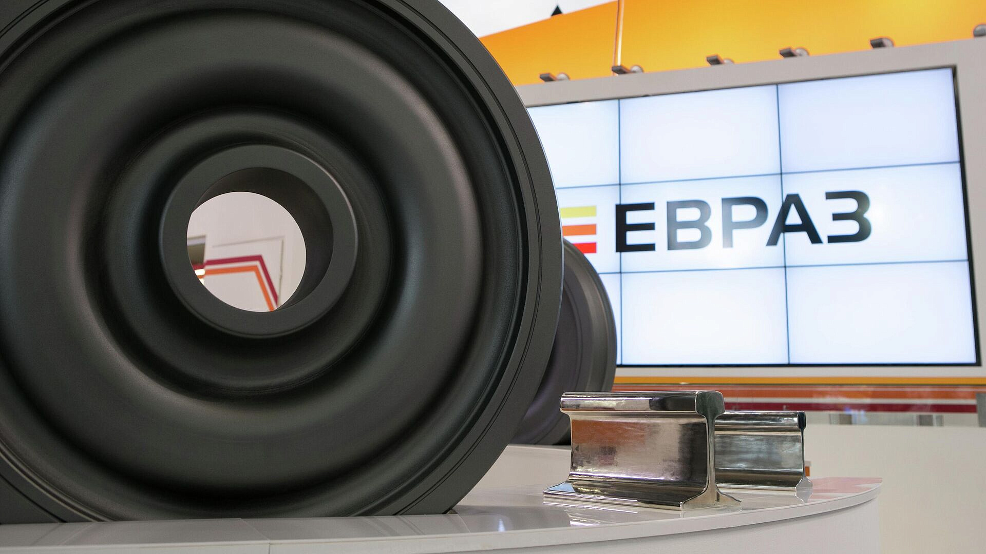 "�����" ������ ����������� ��� � ������