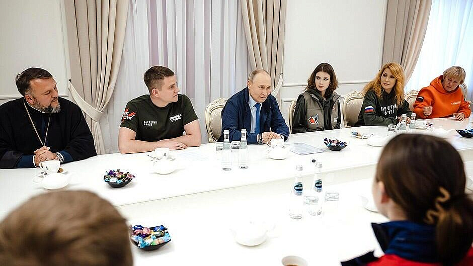 В Кремле рассказали о поручениях Путина по итогам поездки в Курскую область В Кремле рассказали о поручениях Путина по итогам поездки в Курскую область