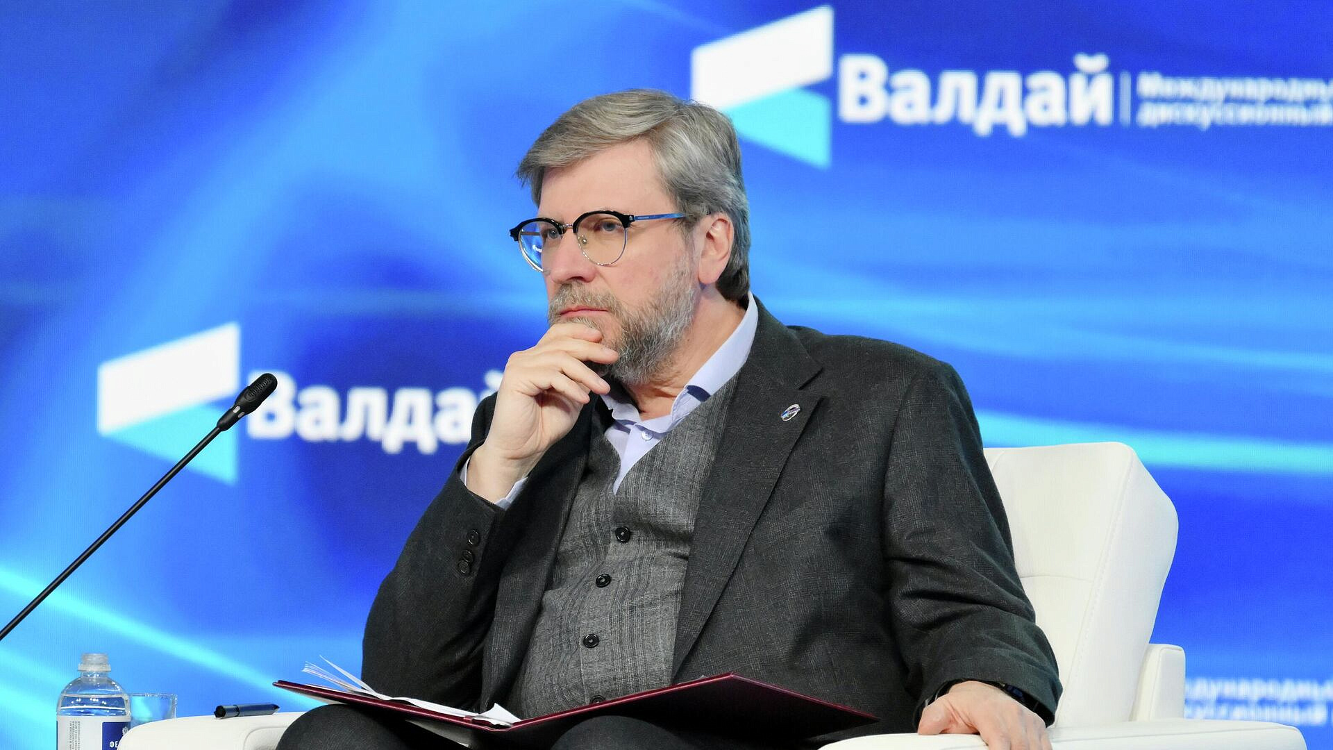 Европейцам придется отказаться от своей главной привычки, заявил политолог