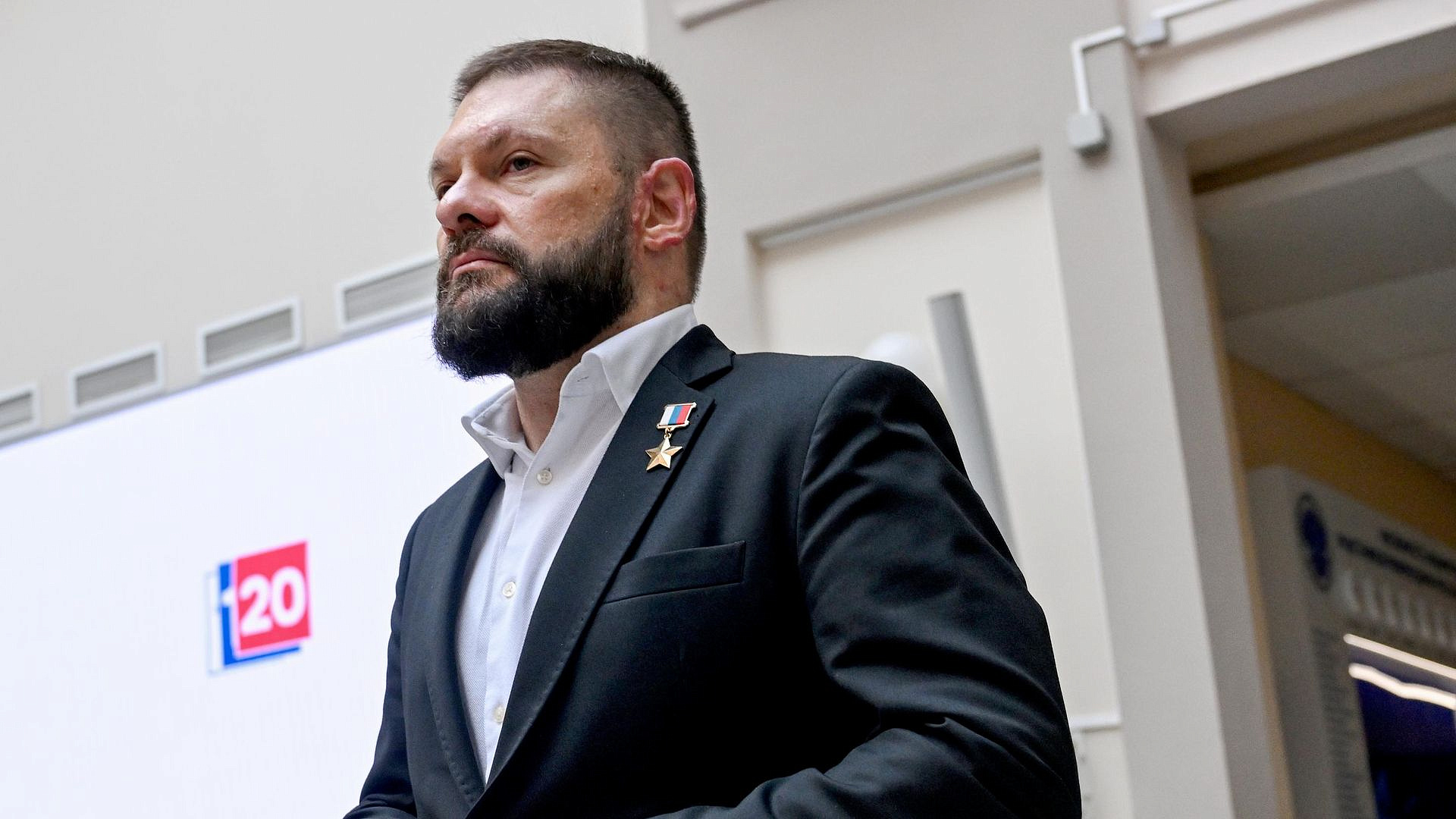 Поддубный: десантники усилили ЕР, усилят Госдуму и всю страну