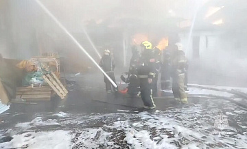В Климовске потушили пожар на промпредприятии