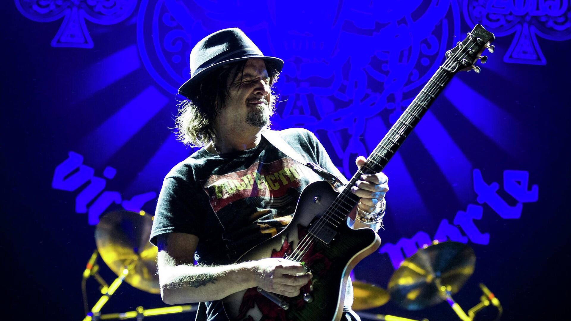 Умер гитарист группы Motörhead Фил Кэмпбелл