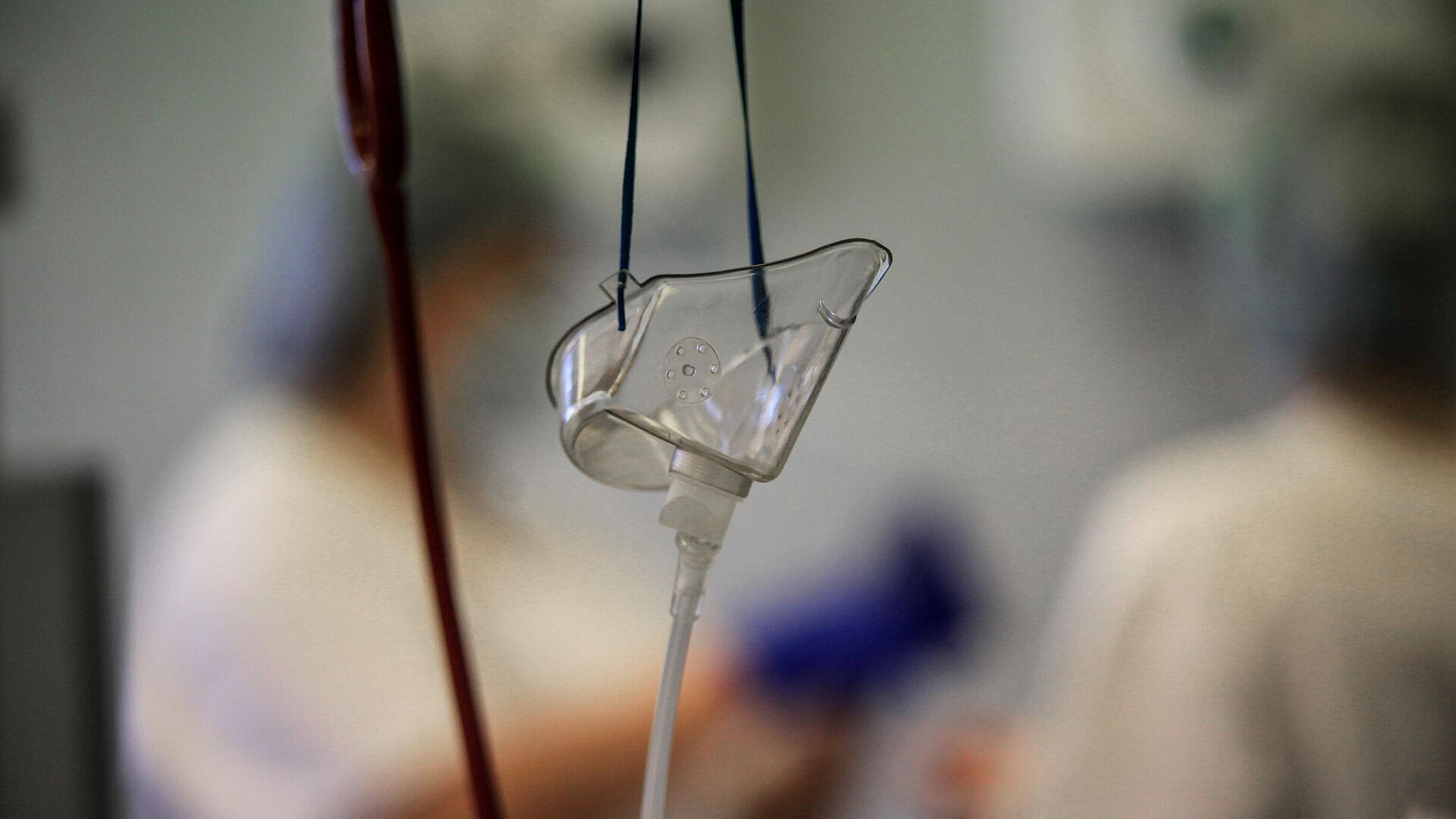 В Приморье у женщины удалили гигантскую опухоль размером с дыню 