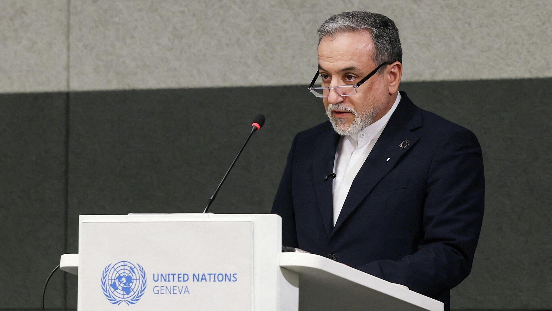 Тегеран отомстит за каждую погибшую мать, отца и ребенка, заявил Аракчи