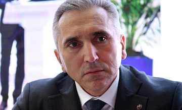 Губернатор Тюменской области проголосовал на выборах президента