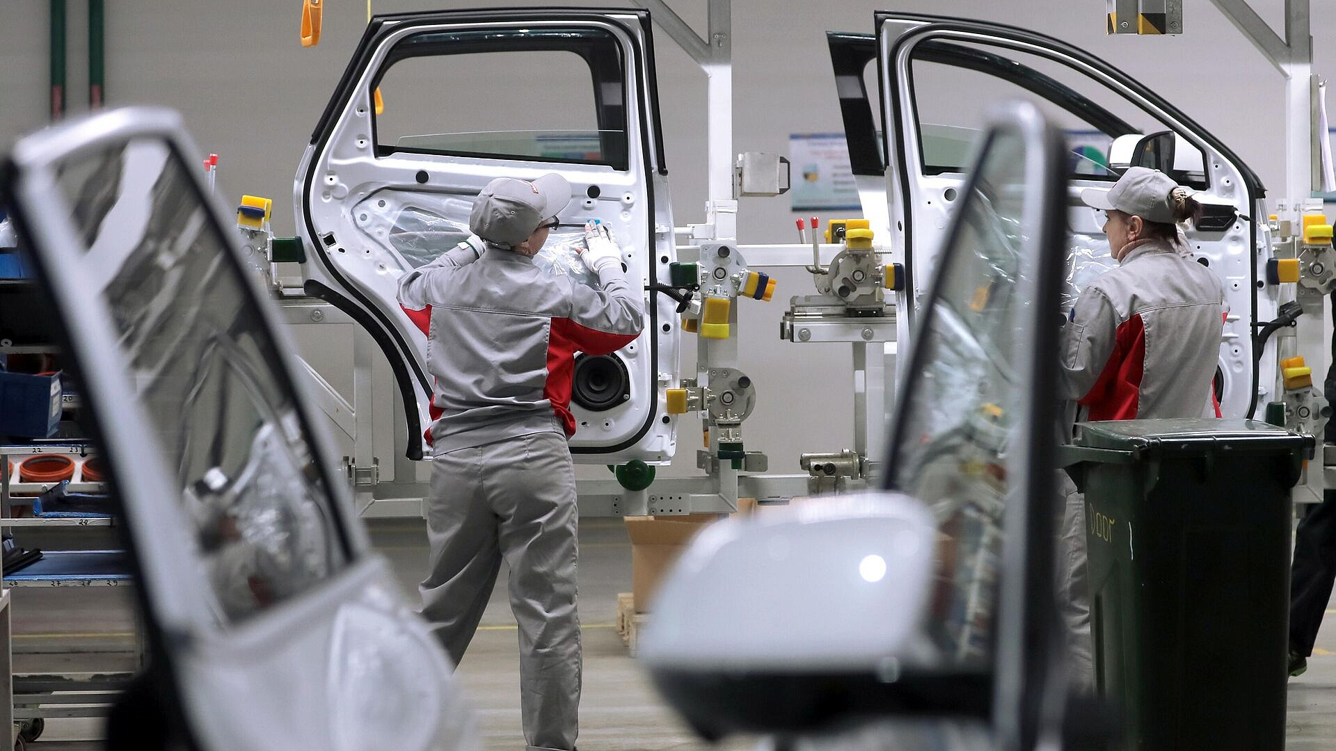  ,      GM  Volkswagen