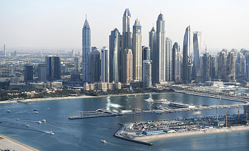 В ОАЭ заявили о перехвате иранских ракет и беспилотников