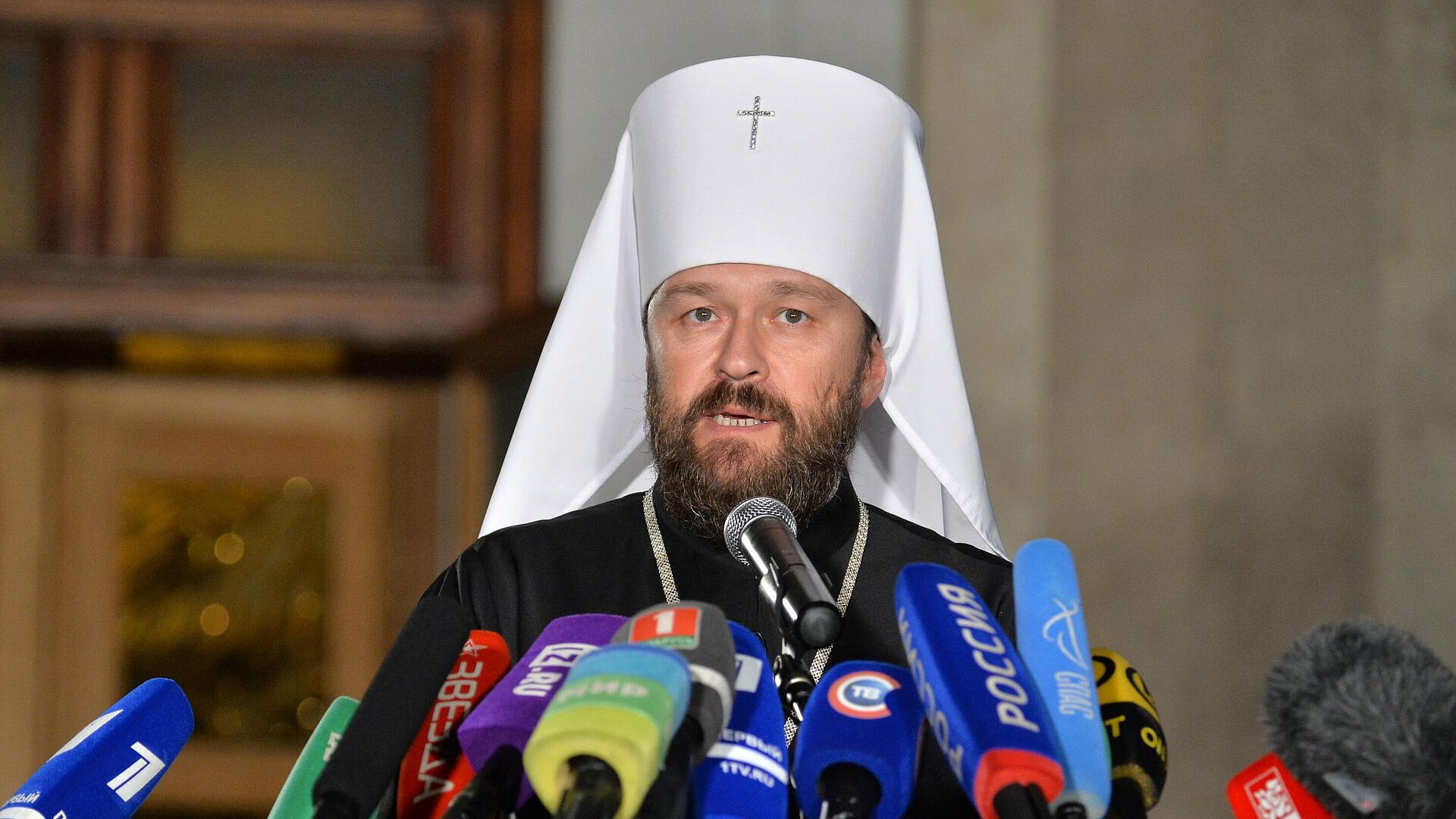 Митрополит Иларион рассказал, как ему удалось покинуть Чехию