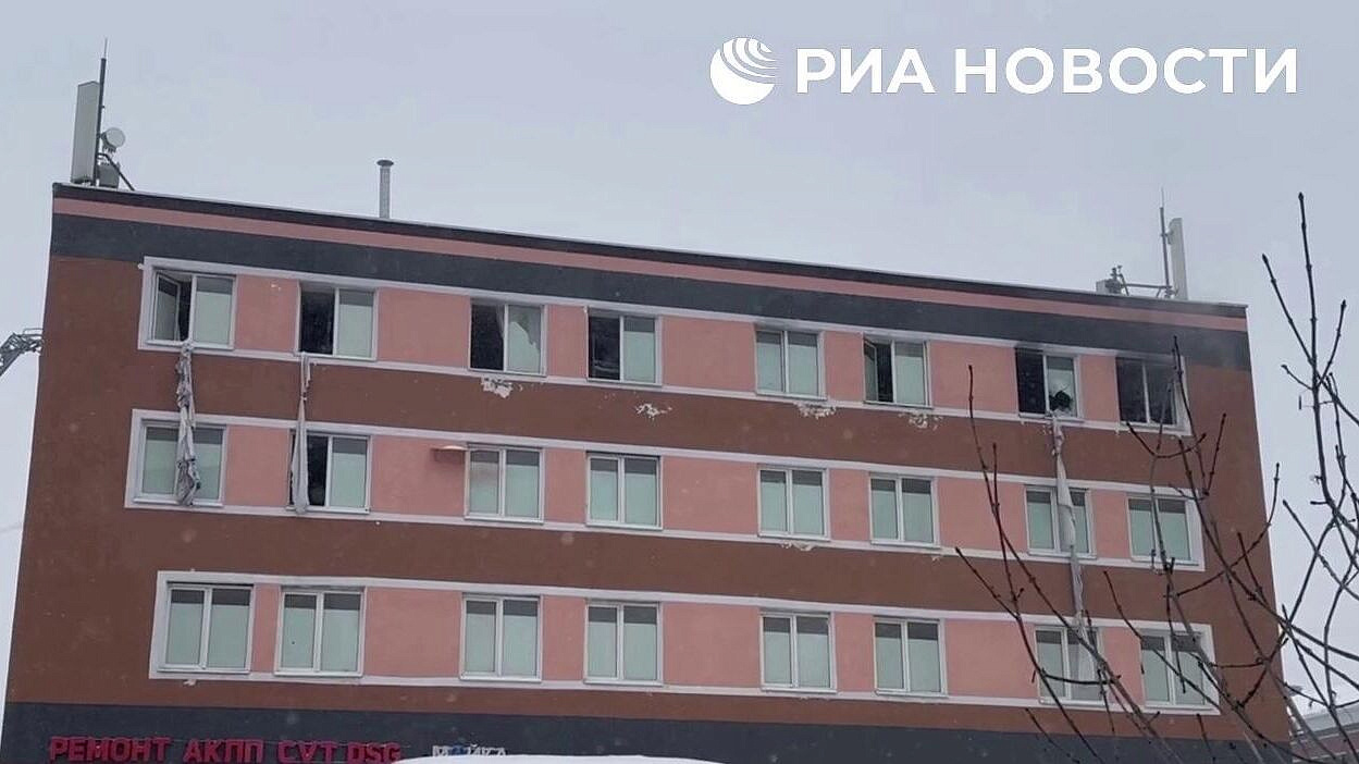 Постояльцы горевшего в Москве хостела спускались из окон по простыням