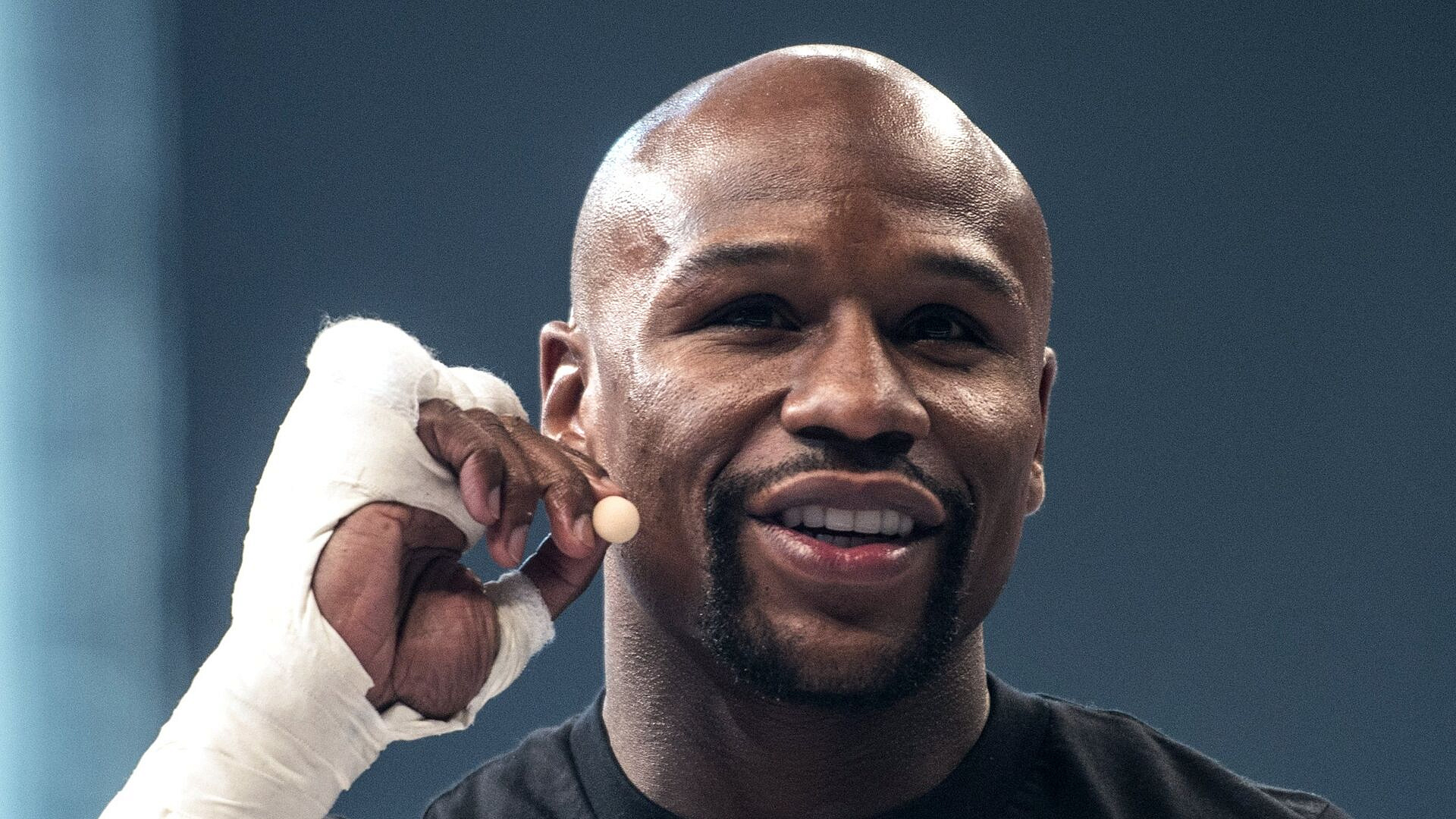 Стала известна дата реванша Мейвезера и Пакьяо