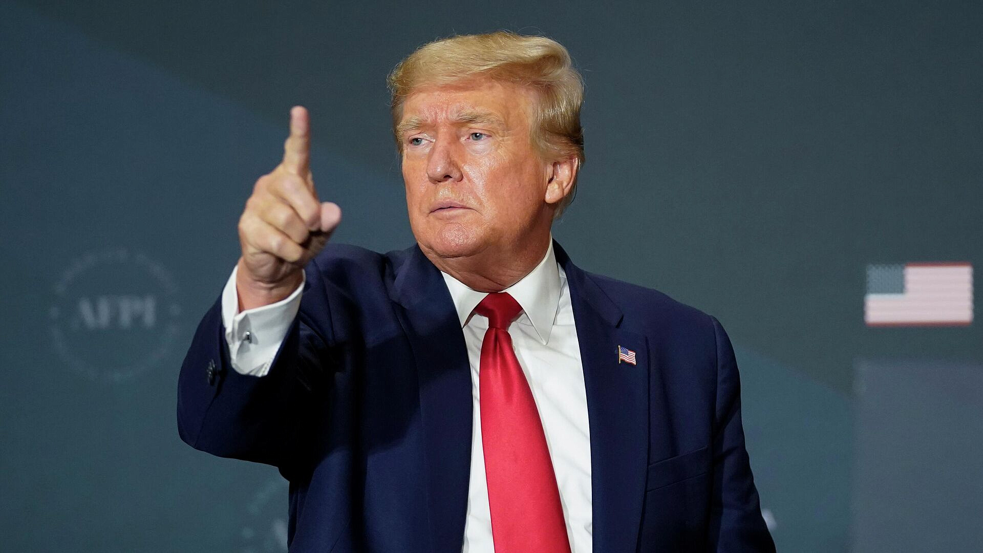 Трамп подписал закон о финансировании правительства США