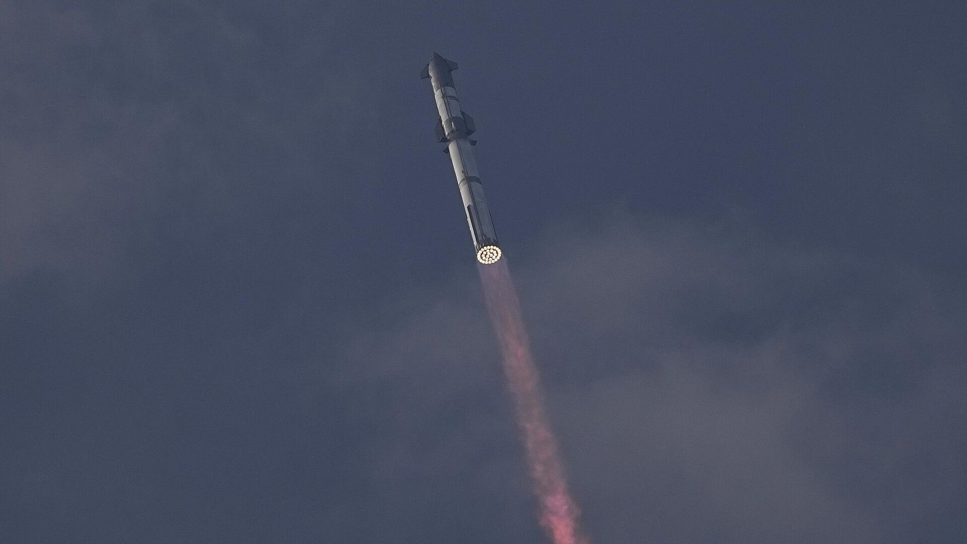 Корабль Starship вернулся на землю после тестового полета