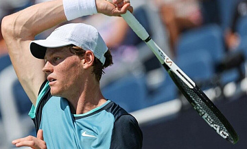 Синнер вышел в четвертьфинал "Мастерса" в Майами