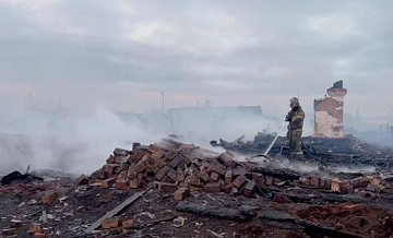 В Вихоревке Иркутской области во время пожара сгорели 14 домов