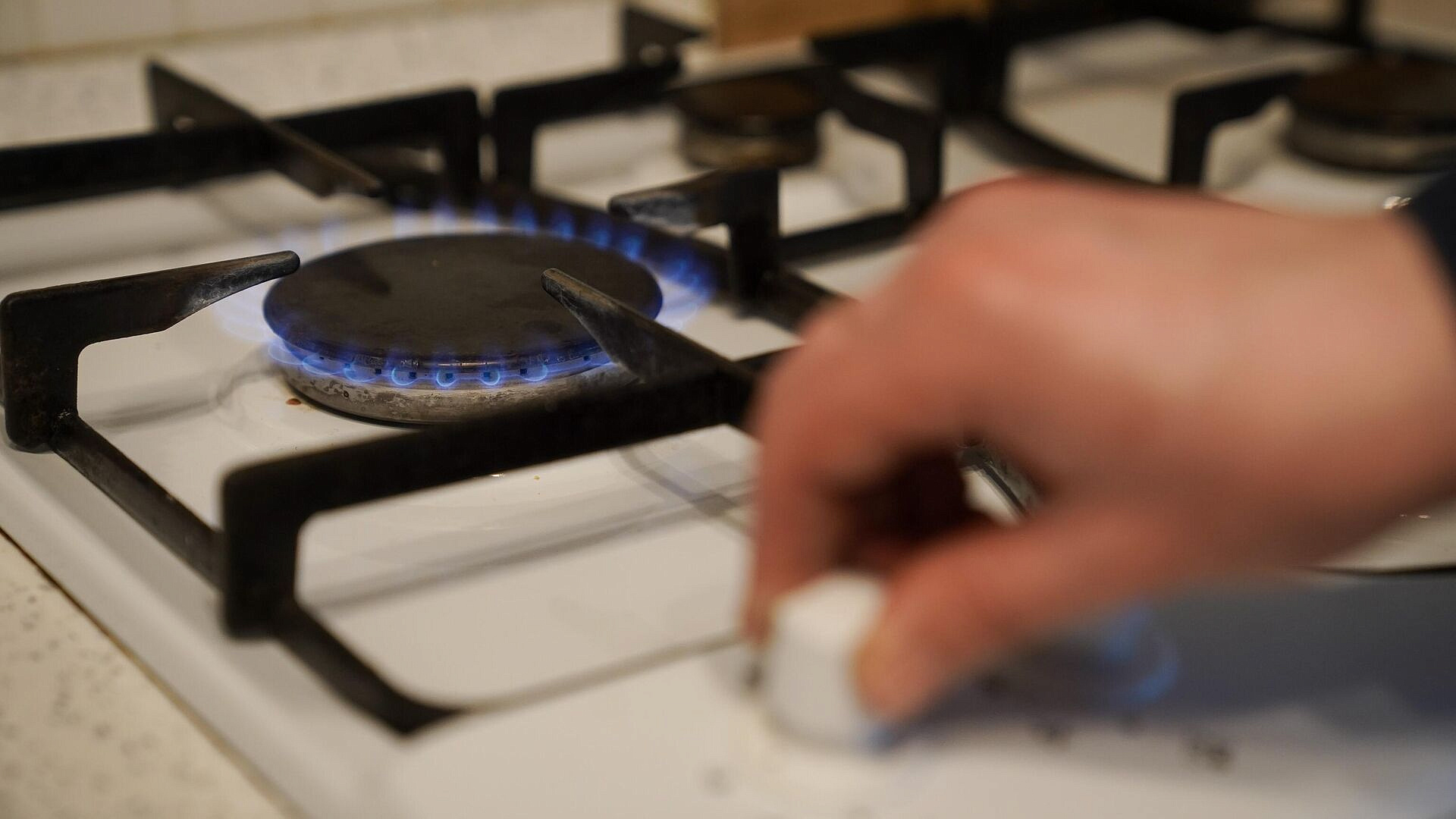 Владельцев жилья предупредили о штрафах за старую газовую плиту