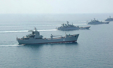 ВМФ России в 2025 году сопровождал суда в опасных районах Мирового океана