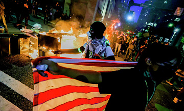 Как обычный биолог предсказал крах Запада через 50 лет