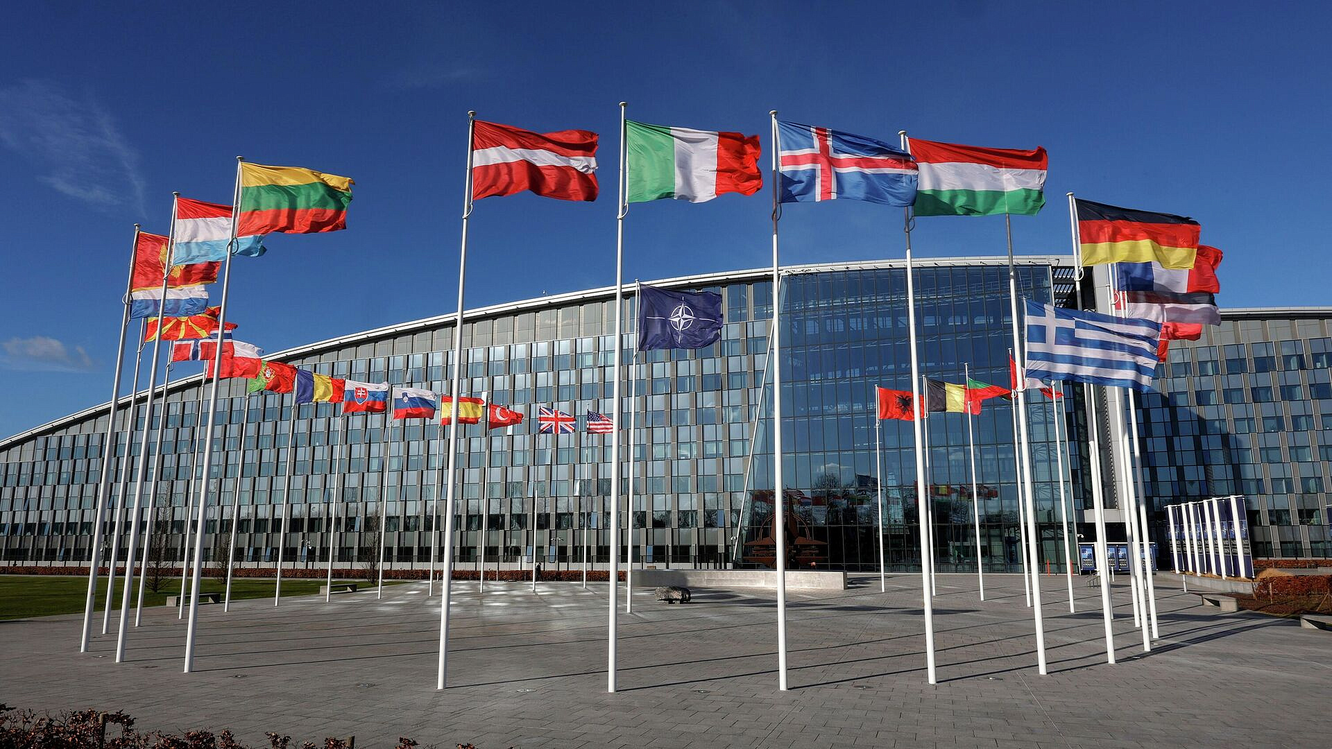 Замгенсека НАТО примет участие во встрече глав Минобороны ЕС в Копенгагене