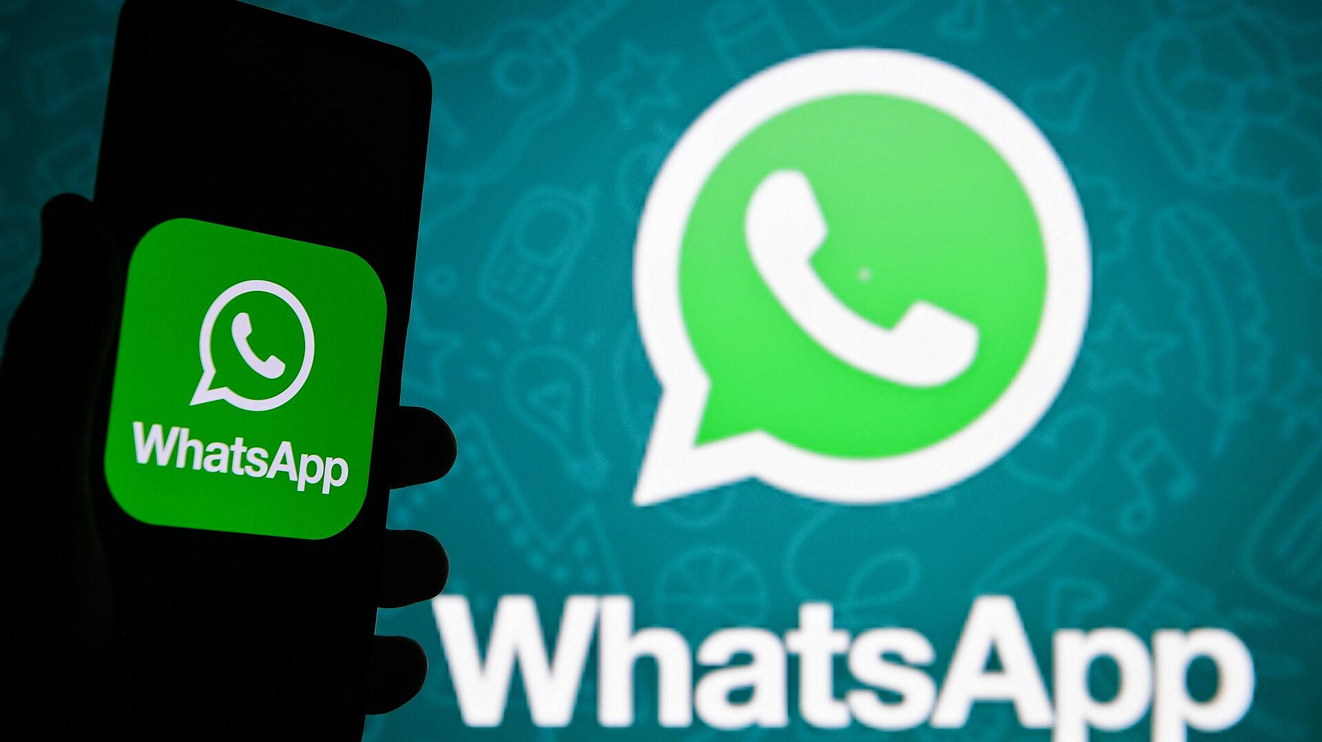 WhatsApp планирует создать специального ИИ-помощника, сообщил Цукерберг