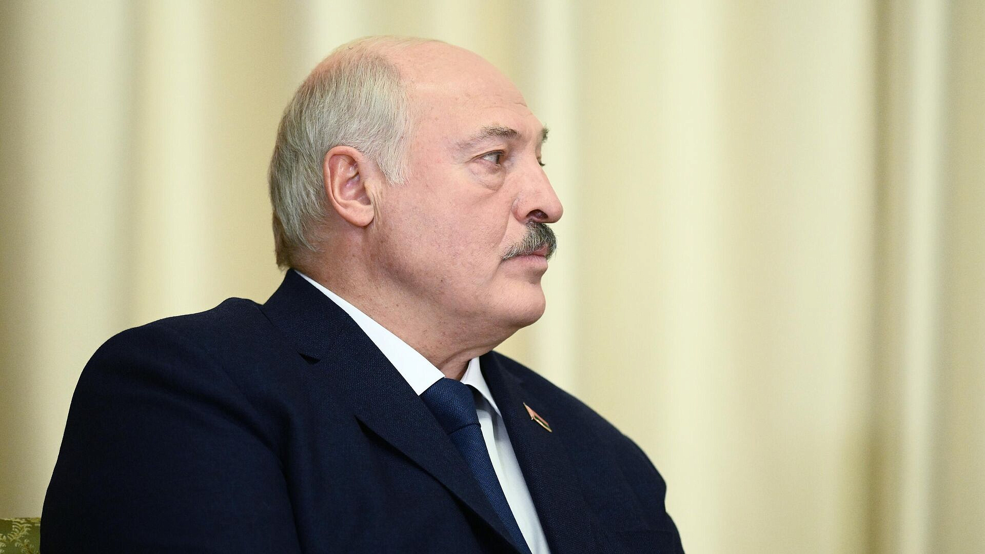 Лукашенко рассказал о политике Запада, направленной против России