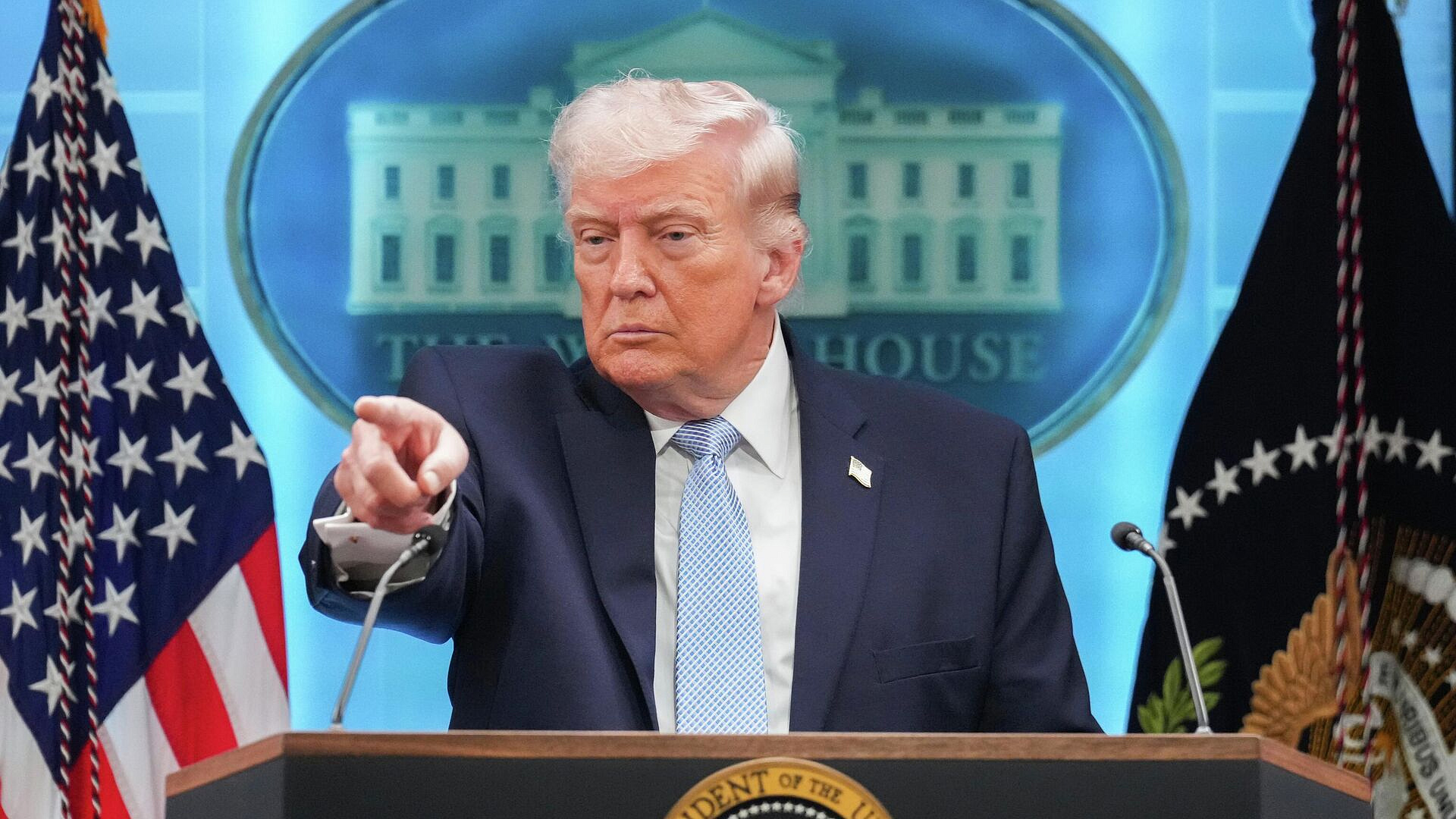 Трамп заявил об альтернативах транспортировки нефти через Ормузский пролив