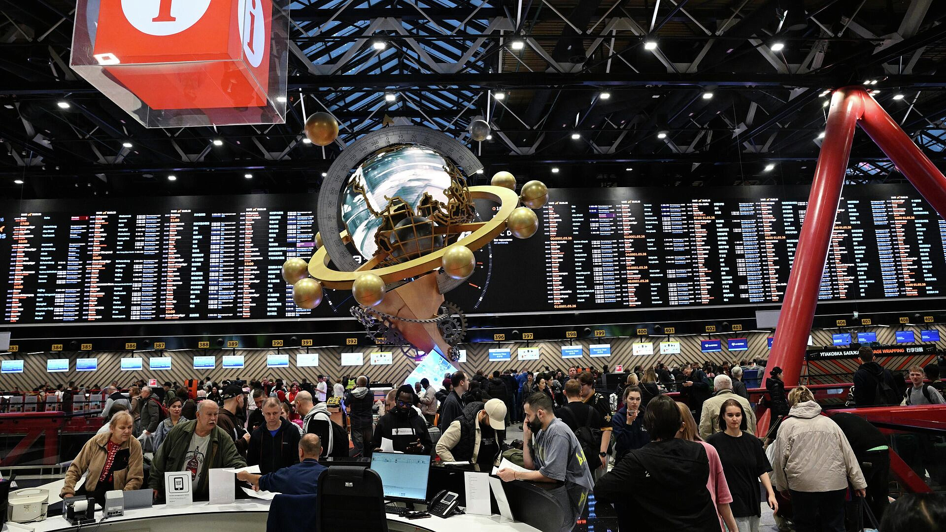 Некоторые россияне провели ночь в Абу-Даби в холле, рассказал турист