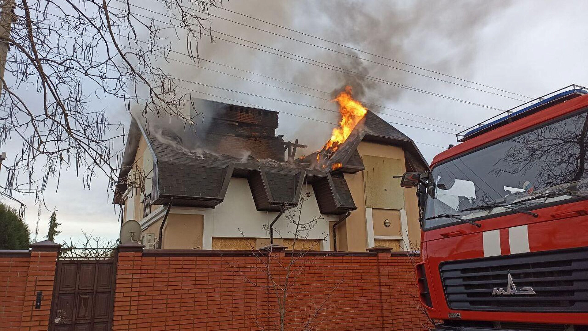 Украинские войска нанесли удар по жилым домам в Новой Каховке
