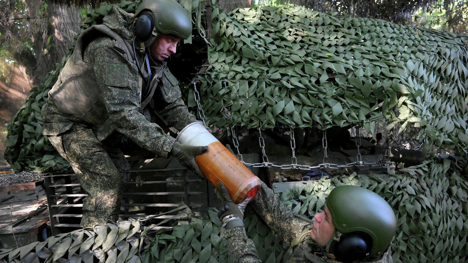 ВСУ потеряли свыше 240 военных в зоне действия "Востока" 