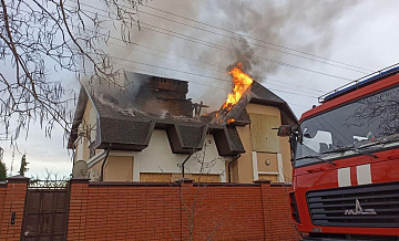 Украинские войска нанесли удар по жилым домам в Новой Каховке