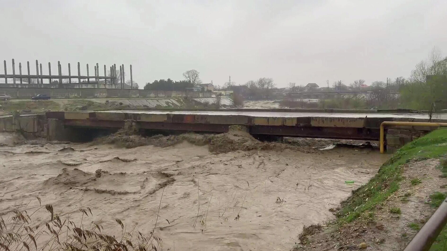 Меликов рассказал, почему энергетики пока не могут работать в Дагестане