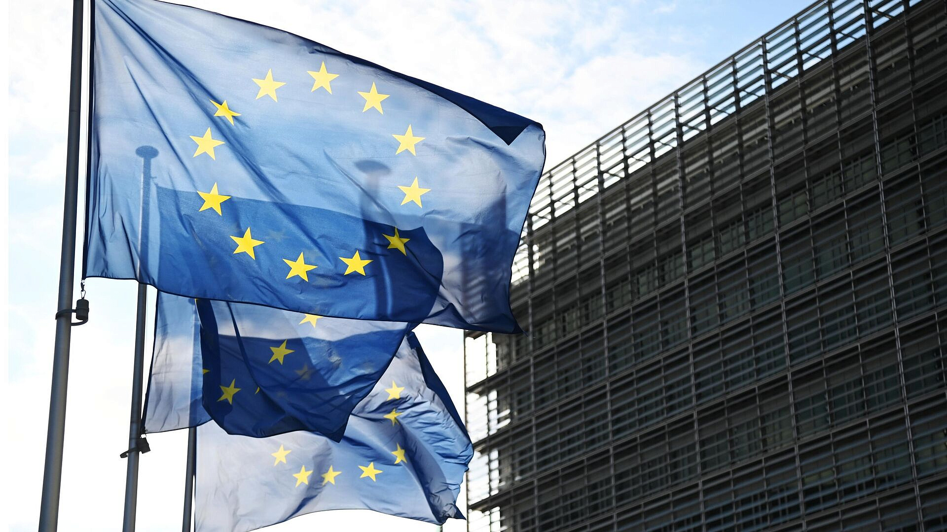 Санкции не помогут урегулированию на Украине, заявил финский политик
