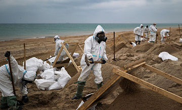 На побережье Черного моря обнаружили новые выбросы нефтепродуктов