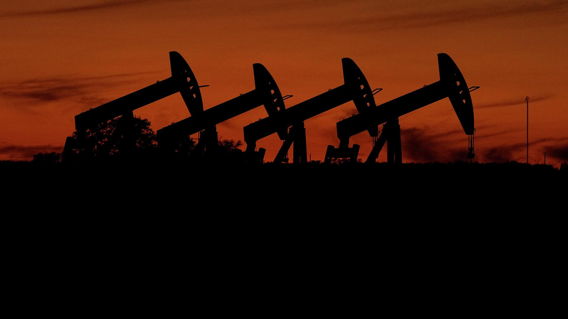 Цена нефти марки Brent выросла почти до $111 за баррель