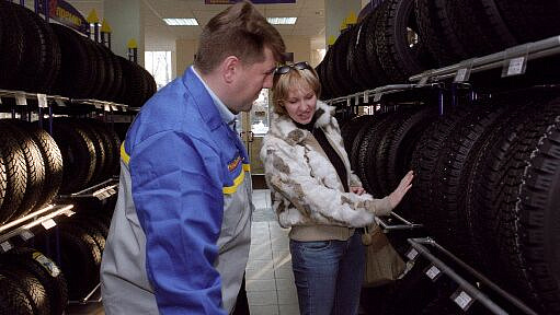 Эксперт назвал главные ошибки при хранении зимних шин